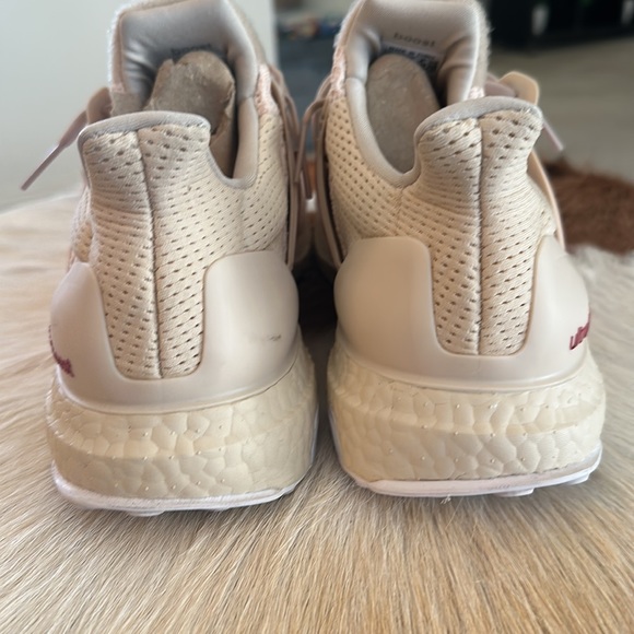 Adidas Ultraboost Size 12 - Picture 8 of 10